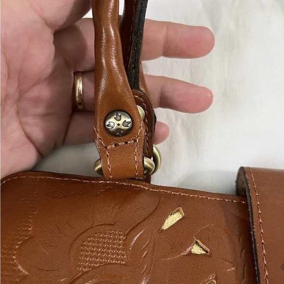 Patricia Nash Rosina Cut Out Tooled Leather Satchel Tan Gold! Beautifully Bag!! - Picture 3 of 12